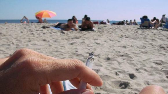 Niente Plastica E Sigarette Sulla Spiaggia Di Rimini